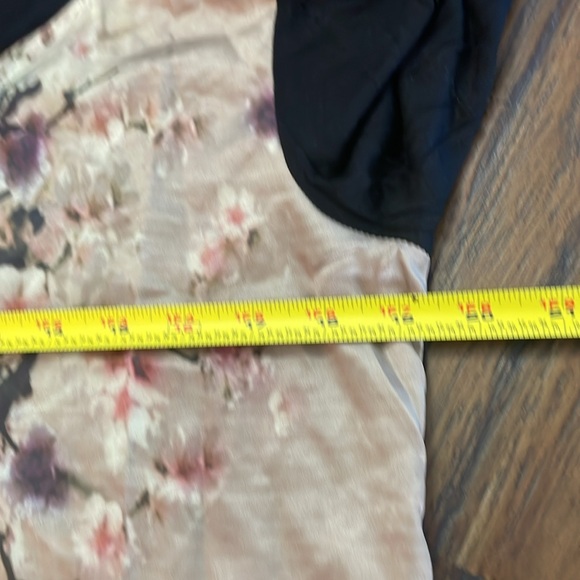 Nevada NEW woman’s top size Med - Picture 5 of 8